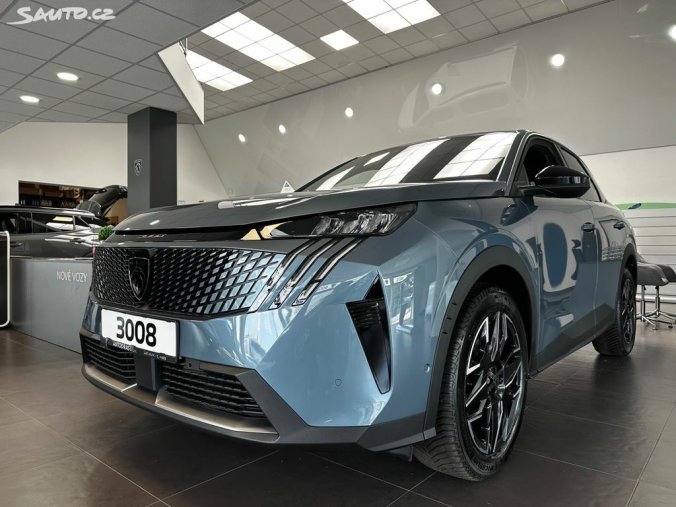 Peugeot 3008, Peugeot 3008 ALLURE Hybrid 145 e-DCS6, barva modrá