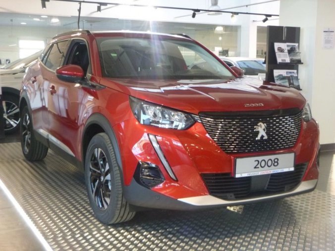 Peugeot 2008, ALLURE 1.2 PureTech 130 S&S MAN6 - LN6492, barva červená