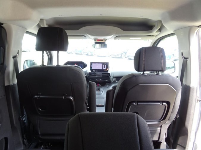 Peugeot Rifter, Peugeot Rifter LONG GT BlueHDi 130k EAT8, barva stříbrná