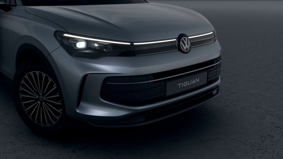 Volkswagen Tiguan, Tiguan People 2,0 TDI 110 kW, barva stříbrná