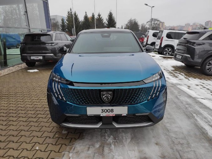 Peugeot 3008, Peugeot 3008 GT 1.2 HY 145k AUT 6, barva modrá