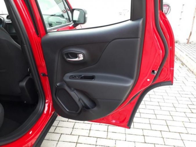 Jeep Renegade, 1.0 120PS LIMITED 4x2, barva červená