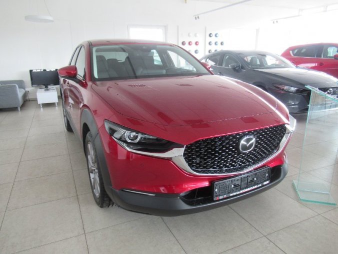 Mazda CX-30, G122, barva červená