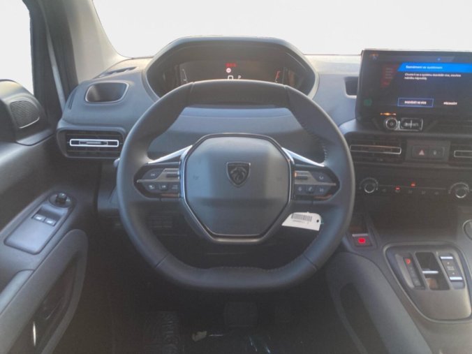 Peugeot Rifter, Peugeot Rifter LONG ALLURE BlueHDi 130 EAT8, barva bílá