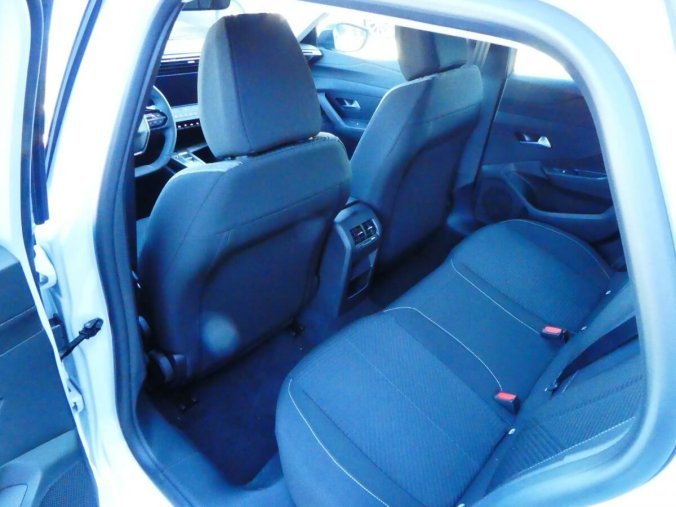 Peugeot 308, Peugeot 308 SW ACTIVE PureTech 130, EAT8, barva bílá