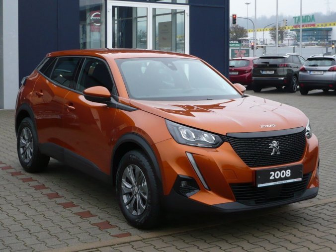 Peugeot 2008, ACTIVE 1,2PureTech 130k MAN6 + LED SVĚTLA + REZERVA, barva oranžová