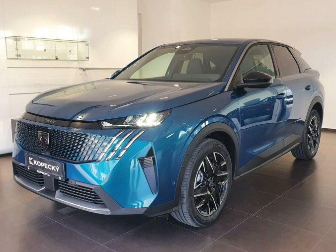 Peugeot 3008, Peugeot 3008 ALLURE Hybrid 136 e-DCS6, barva modrá