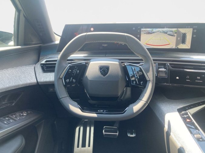 Peugeot 3008, Peugeot 3008 GT Hybrid 145 e-DCS6, barva bílá