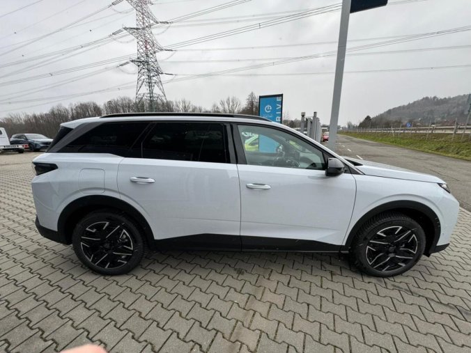 Peugeot 5008, Peugeot 5008 5008 ALLURE Hybrid 136 e-DCS6, barva bílá