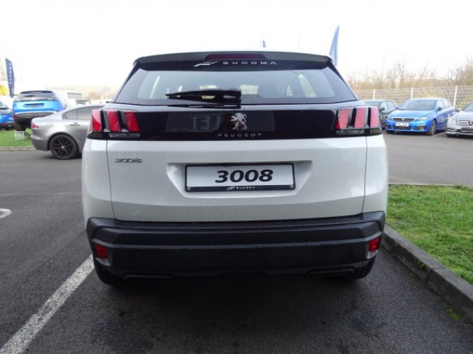 Peugeot 3008, Active P. 1.2 PureTech 130k, barva bílá