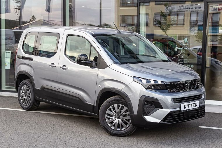 Peugeot Rifter, Peugeot Rifter 1,5 LONG GT BHDi 130 S&S EAT8, barva stříbrná