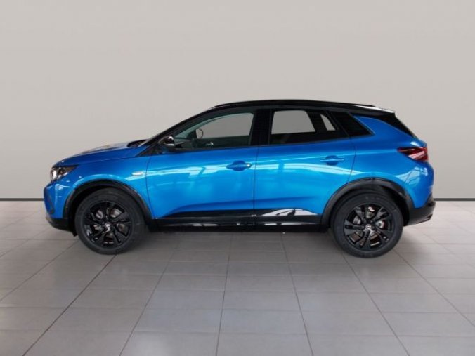 Opel Grandland X, F 1.2 XHT S/S (96kW/ 130HP) MT, barva červená