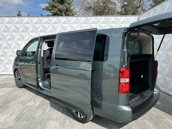 Peugeot Traveller, Peugeot Traveller Active Long 2.0 BlueHDi 180, barva zelená