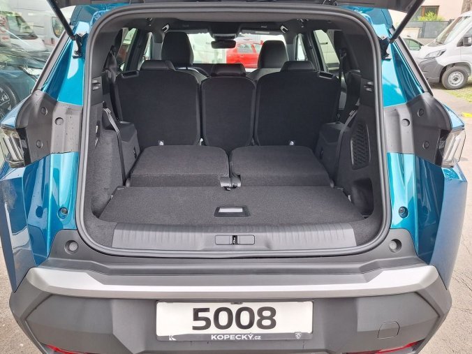 Peugeot 5008, Peugeot 5008 ALLURE Hybrid 145 e-DCS6, barva modrá