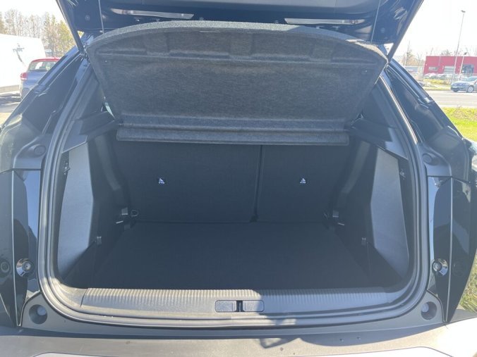 Peugeot 2008, Peugeot 2008 ALLURE PureTech 100 S&S MAN6, barva černá