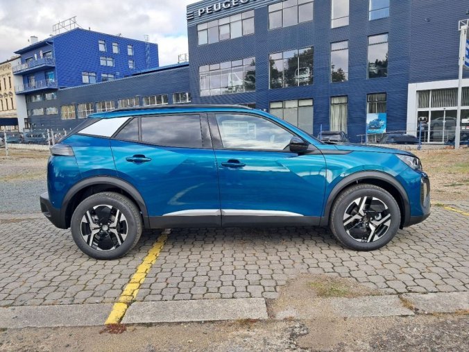 Peugeot 2008, Peugeot 2008 Allure Turbo 100 MAN6, barva modrá