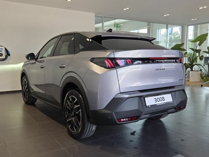 Peugeot 3008, Peugeot 3008 ALLURE Hybrid 136 e-DCS6, barva šedá