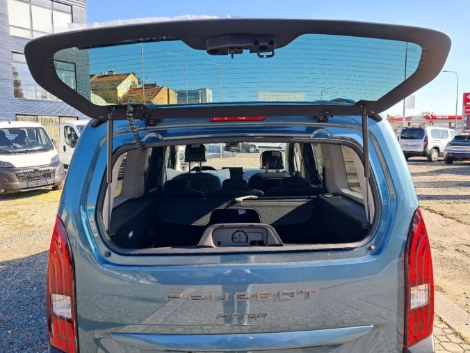 Peugeot Rifter, Peugeot Rifter LONG ALLURE BlueHDi 130 S&, barva modrá