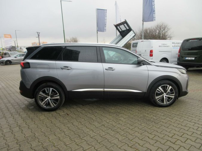 Peugeot 5008, Peugeot 5008 ALLURE BlueHDi 130 S&S EAT 8, barva šedá