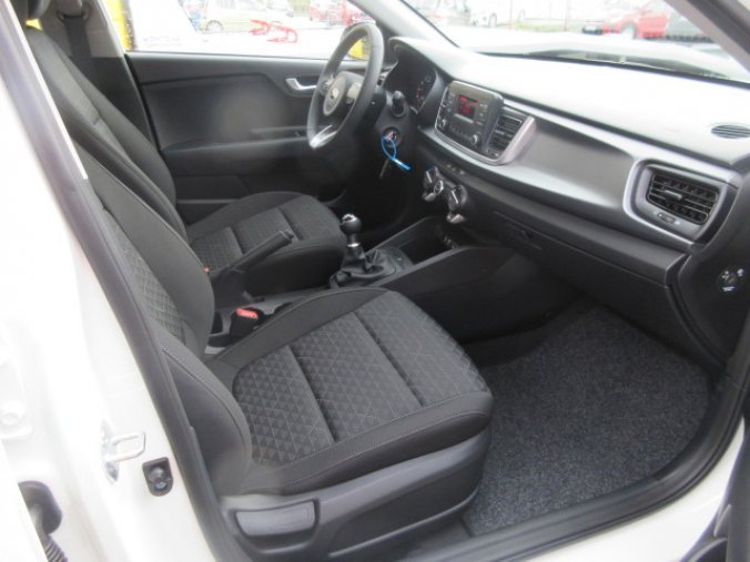 Kia Rio, 1.2 CVVT COMFORT, barva bílá