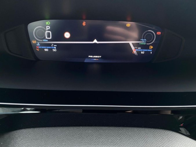 Peugeot 308, Peugeot 308 SW ALLURE Hybrid NOVINKA, barva bílá