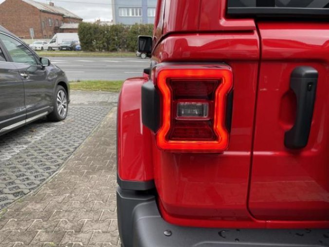 Jeep Wrangler, Unlimited Rubicon 392, barva červená