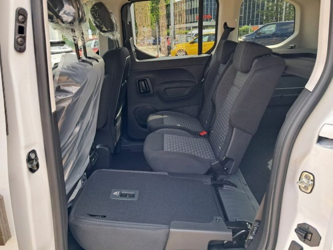 Peugeot Rifter, Peugeot Rifter GT BlueHDi 130 S&S EAT8, barva bílá