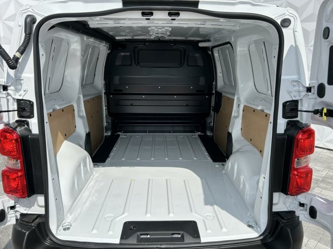 Peugeot Expert, Peugeot Expert Furgon L2 2.0 BlueHDi 145 MT, barva bílá