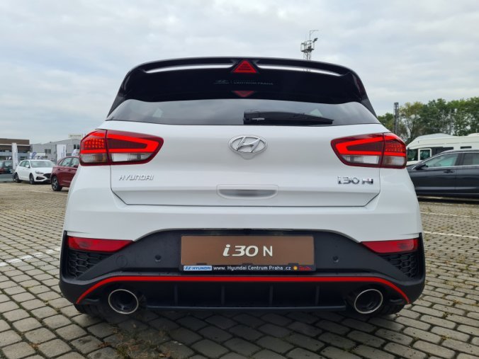 Hyundai i30, 2,0 T-GDI 206 kW MT, barva bílá