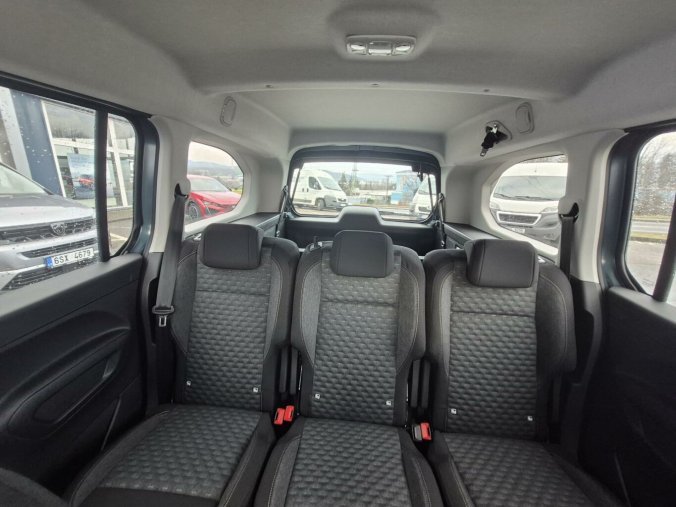 Peugeot Rifter, Peugeot Rifter LONG GT BlueHDi 130 S&S EAT8, barva modrá