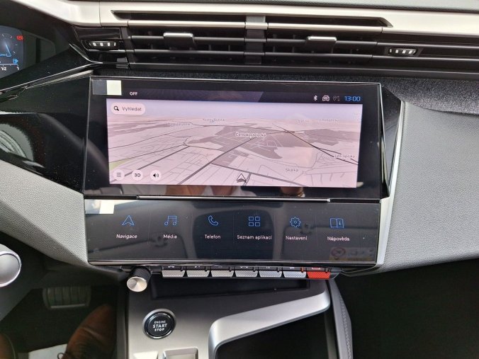 Peugeot 408, Peugeot 408 ALLURE Hybrid 145 e-DCS6, barva červená