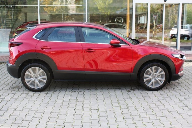 Mazda CX-30, SKYACTIV-G, barva červená