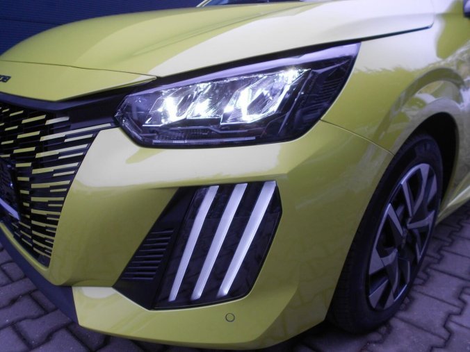 Peugeot 208, Peugeot 208 BUSINESS Turbo 100 MAN6, barva žlutá