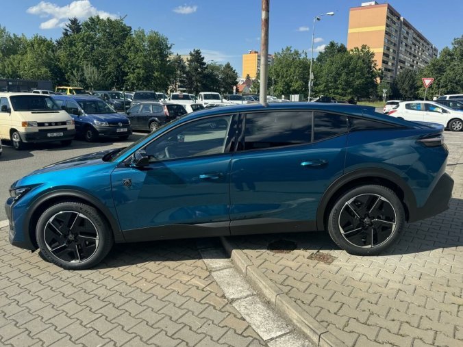 Peugeot 408, Peugeot 408 GT - IHNED K ODBĚRU, barva modrá