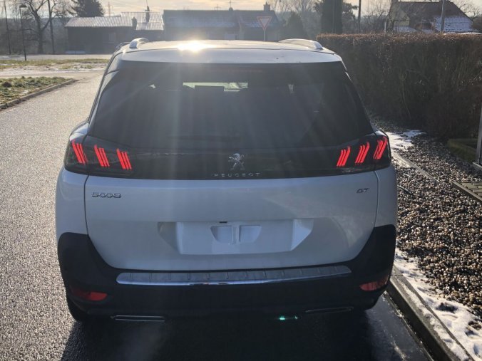 Peugeot 5008, Peugeot 5008 GT BlueHDi 130 S&S EAT8, barva bílá
