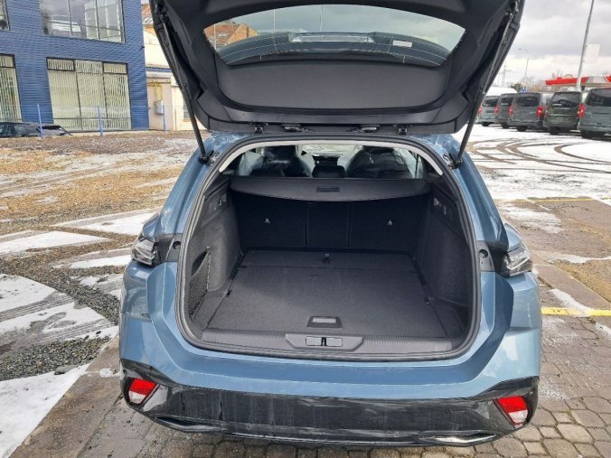 Peugeot 308, Peugeot 308 SW ALLURE Hybrid 145 e-DCS6, barva modrá