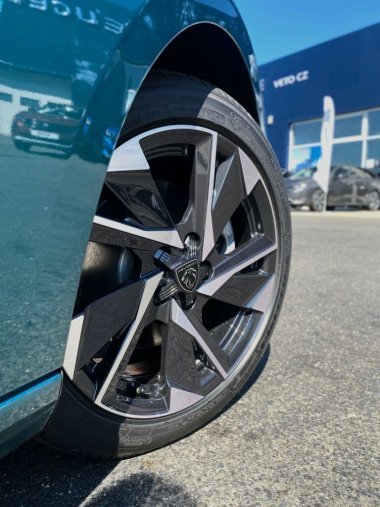Peugeot 308, Peugeot 308 SW ALLURE 1.5 HDi 130 S&S EAT8, barva modrá