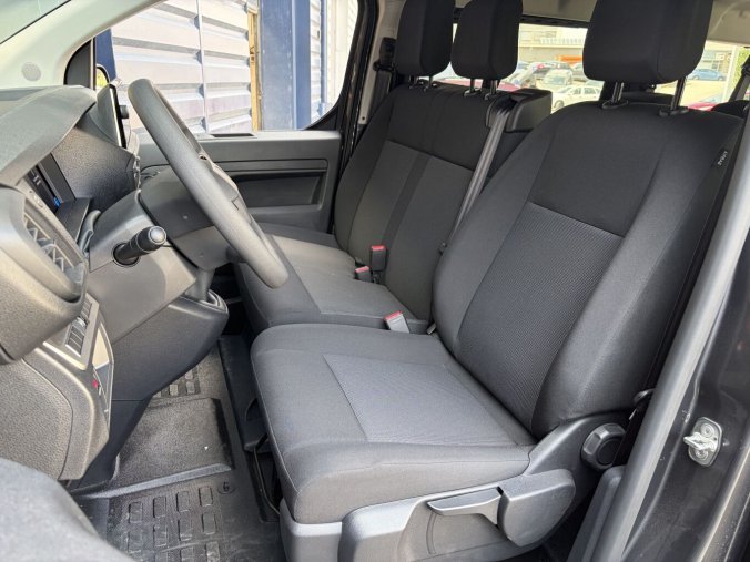 Peugeot Traveller, Peugeot Traveller Expert Combi L3 2.2 BlueHDi 150K MAN6- 9MÍST - TAŽNÉ - 3137, barva šedá