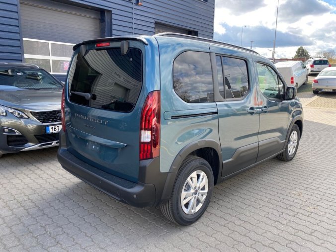Peugeot Rifter, Peugeot Rifter PEUGEOT RIFTER ALLURE Turbo110 MAN6 - 2038, barva modrá