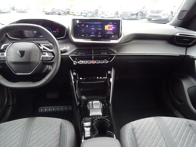 Peugeot 2008, Peugeot 2008 ALLURE Hybrid 145k e-DCS6, barva šedá