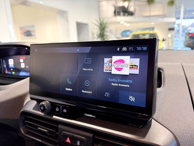 Peugeot Rifter, Peugeot Rifter ALLURE 110k, Benzin, 7 let záruka, barva zelená