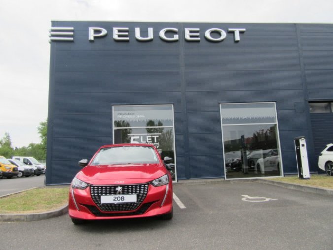 Peugeot 208, ACTIVE PACK 1.2 PureTech 100k, barva červená