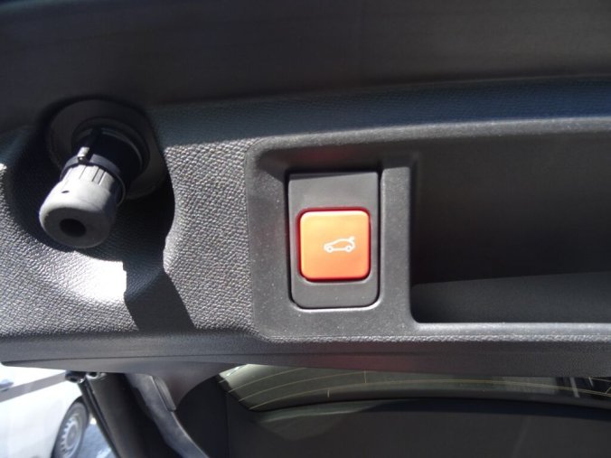 Peugeot 308, Peugeot 308 SW GT Elektromotor 115 kW / 156 k (Baterie 58 kWh), barva modrá