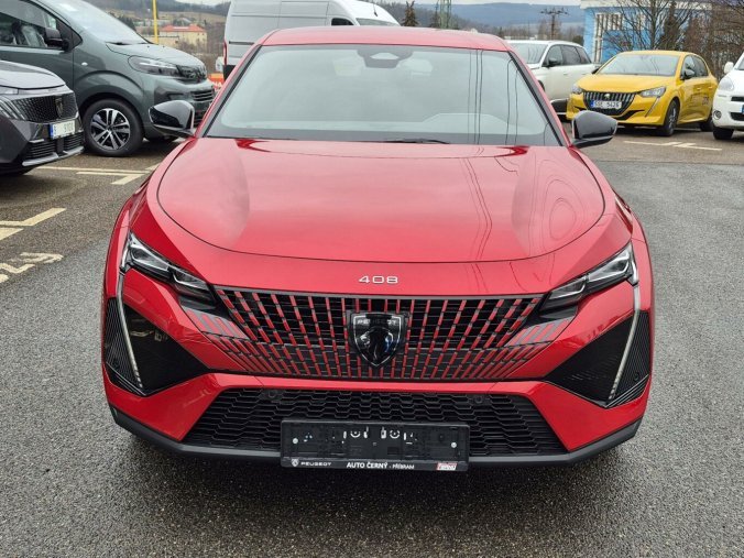 Peugeot 408, Peugeot 408 GT Hybrid 145 e-DCS6, barva červená