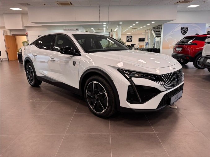 Peugeot 408, Peugeot 408 1,2 GT Hybrid 145 e-DCS6, barva bílá