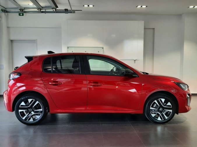 Peugeot 208, Peugeot 208 ALLURE PureTech 100 S&S MAN6, barva červená