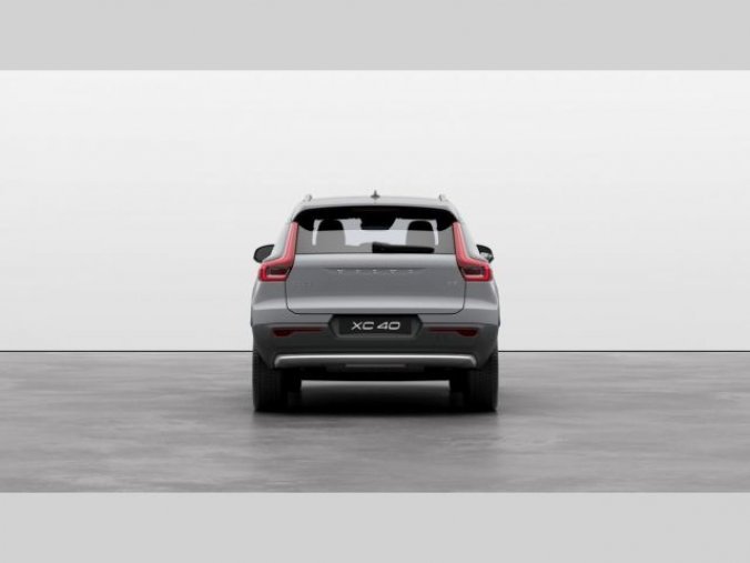 Volvo XC40, T2 1.5L 129 HP AT8 FWD ESSENTI, barva šedá