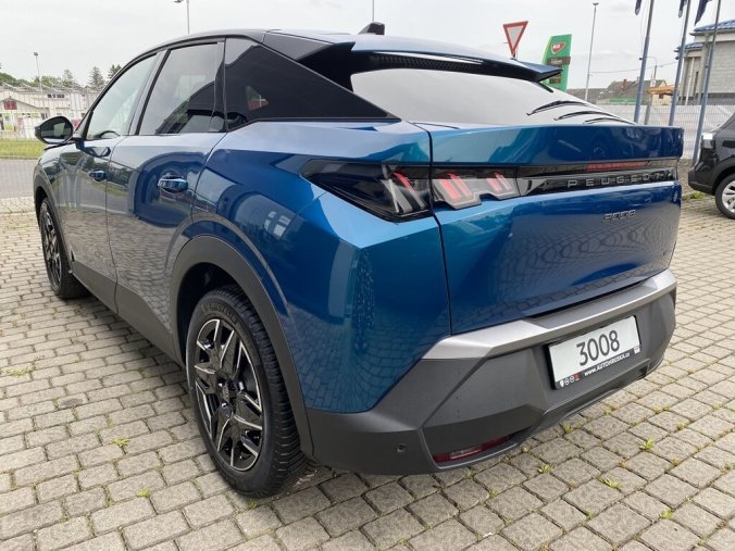 Peugeot 3008, Peugeot 3008 ALLURE Hybrid 145 e-DCS6, barva modrá