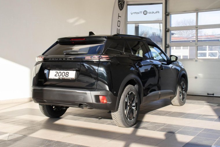 Peugeot 2008, Peugeot 2008 ALLURE PureTech 100 MAN6, barva černá