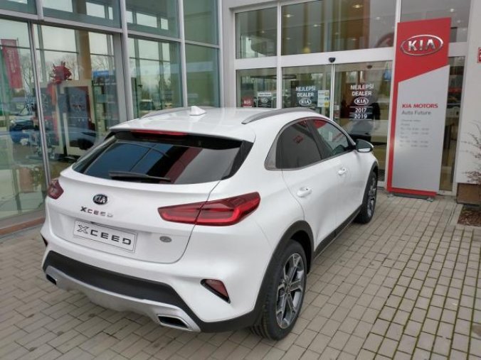 Kia XCeed, 1.5 T-GDi GPF TOP, barva bílá